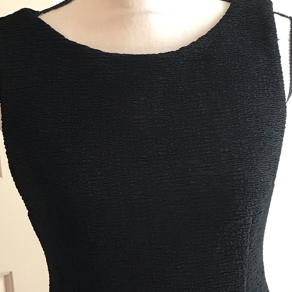 Black dress - Picture 4 of 8